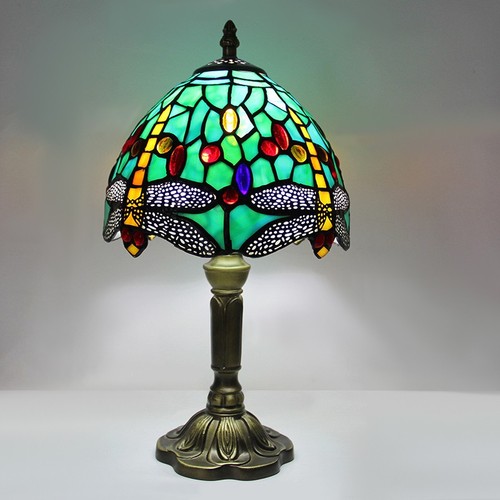 Tiffany style table lamp - table,